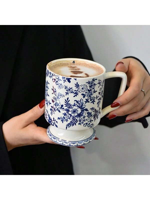 1pc Vintage Blue & White Porcelain Extra Large Capacity Mug, Elegant Ceramic Coffee Cup, Minimalist Breakfast Cup Blue